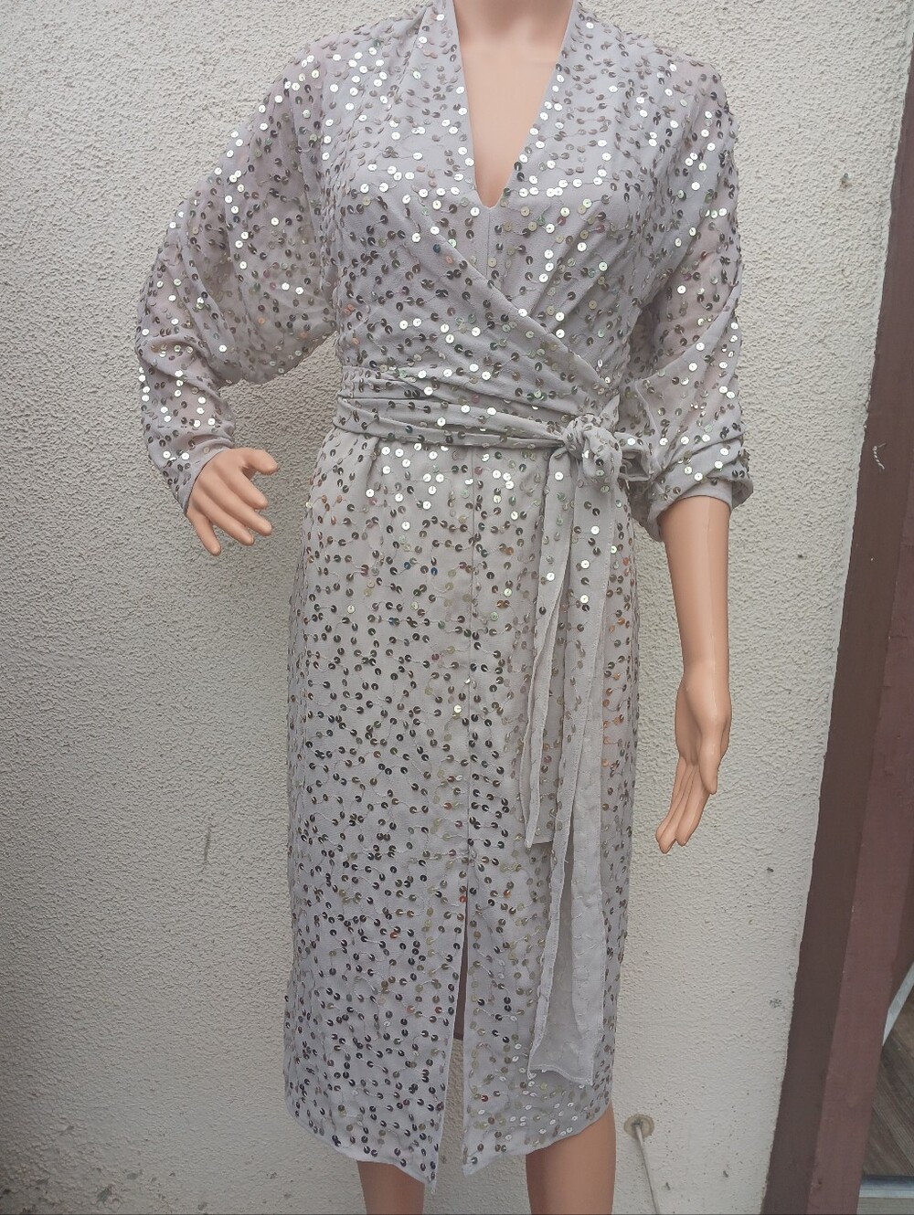 ASOS DESIGN Scatter Sequin Batwing Wrap Midi Dress - Size 40 / US 8